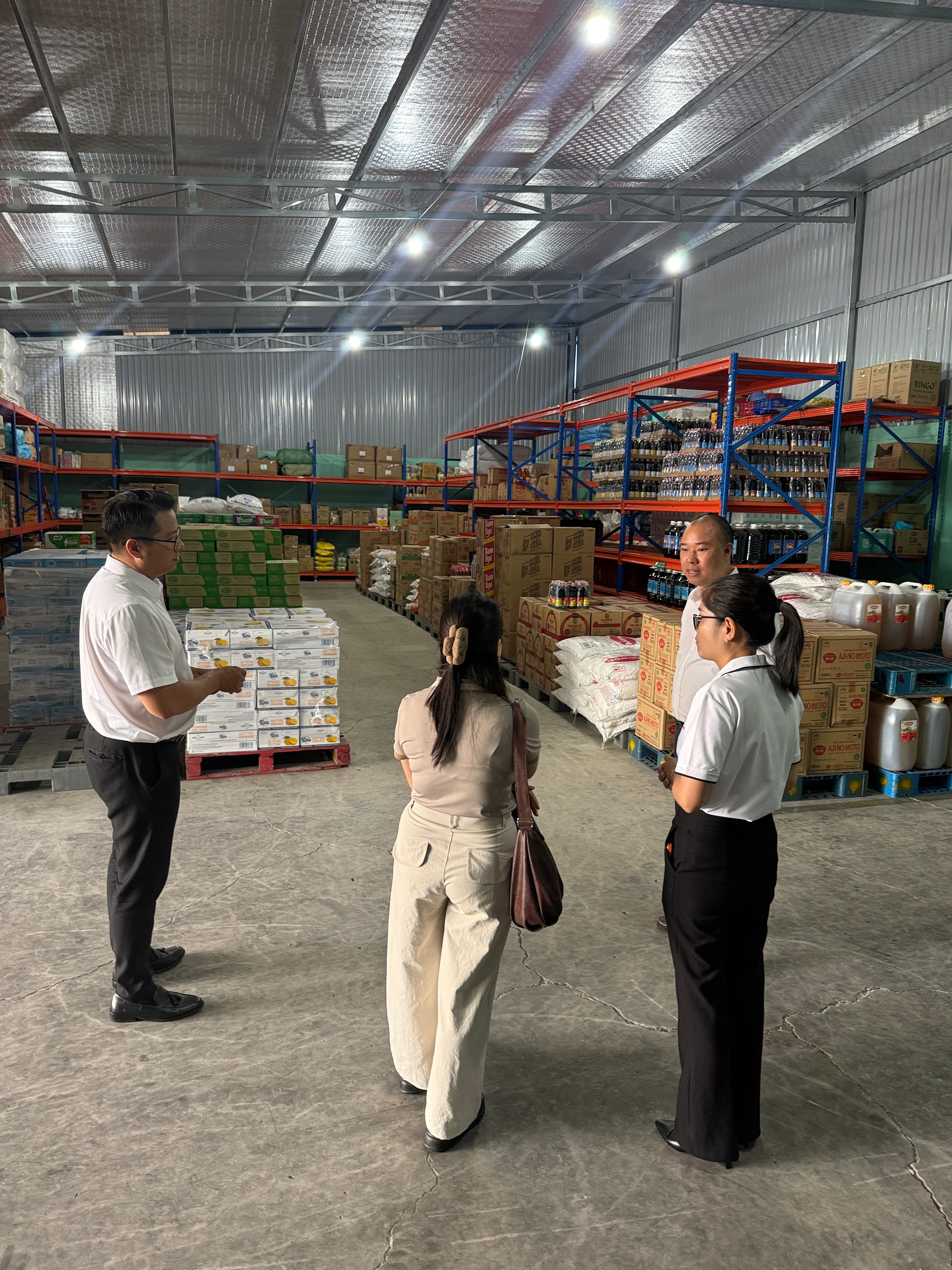 Dự báo biến động giá thịt heo quý cuối năm: Cách ứng phó cho bếp ăn công nghiệp